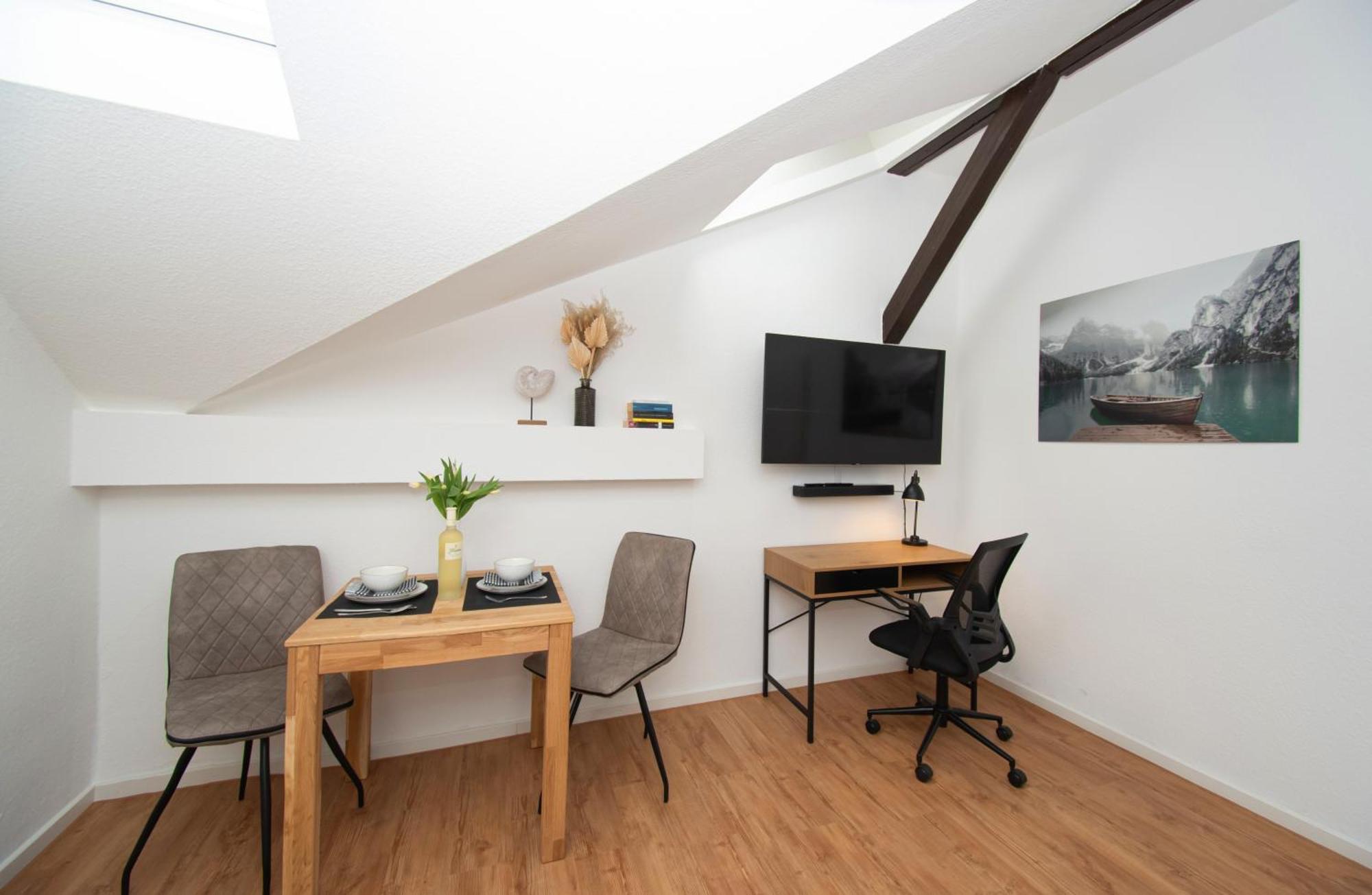 Sweethome - Zentral - Kueche & Parkplatz, Wifi Halle  Zewnętrze zdjęcie